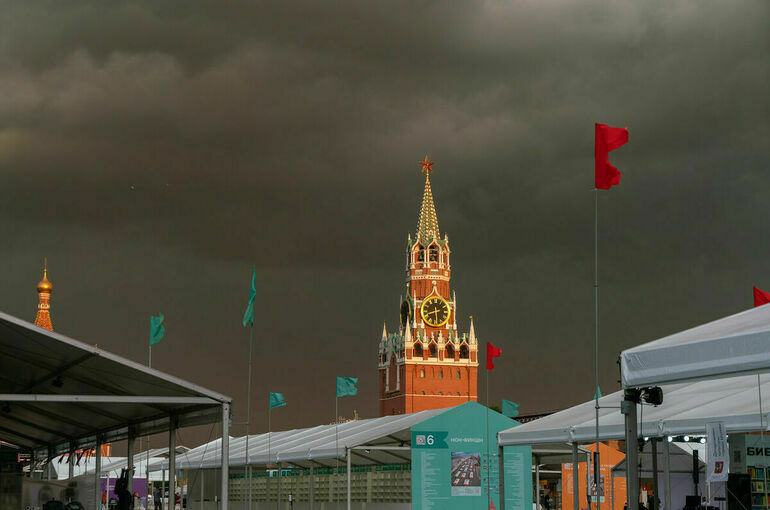 Гроза и град пройдут в Москве во второй половине дня