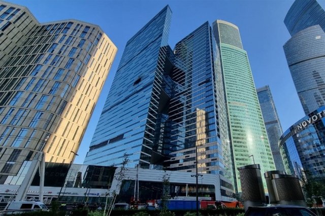 Остекление одной из башен «Москва-Сити» повредилось при падении БПЛА