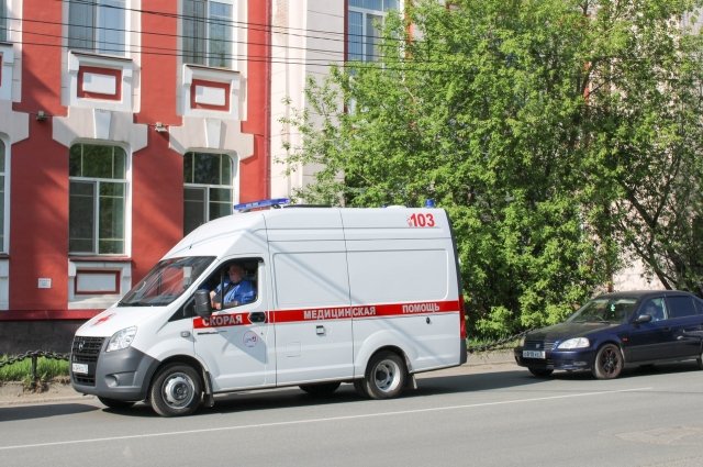 Автобус сбил женщину с 5-летней девочкой на переходе в Саранске