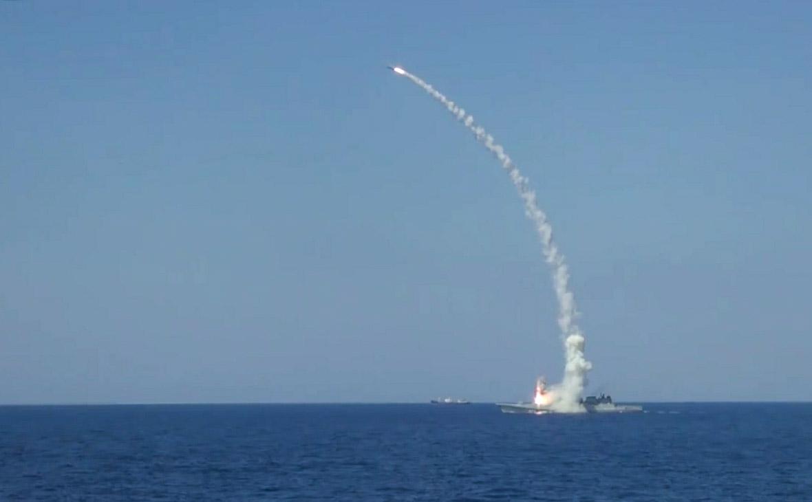 Минобороны заявило об ударе ВМФ по порту на Украине