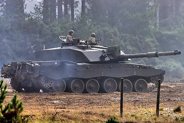 «Военная хроника»: ВСУ потеряли первый танк Challenger 2 еще неделю назад