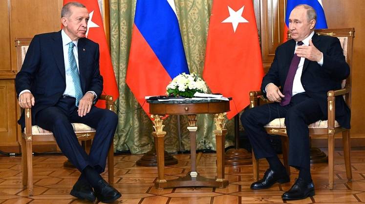 Путин заявил Эрдогану, что Россия открыта для переговоров по зерновой сделке