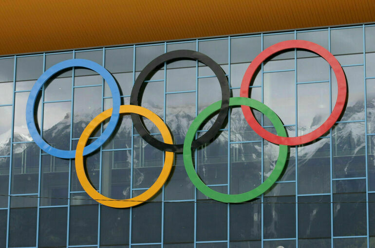 Отстраненных от турниров олимпийцев предложили поддержать выплатами