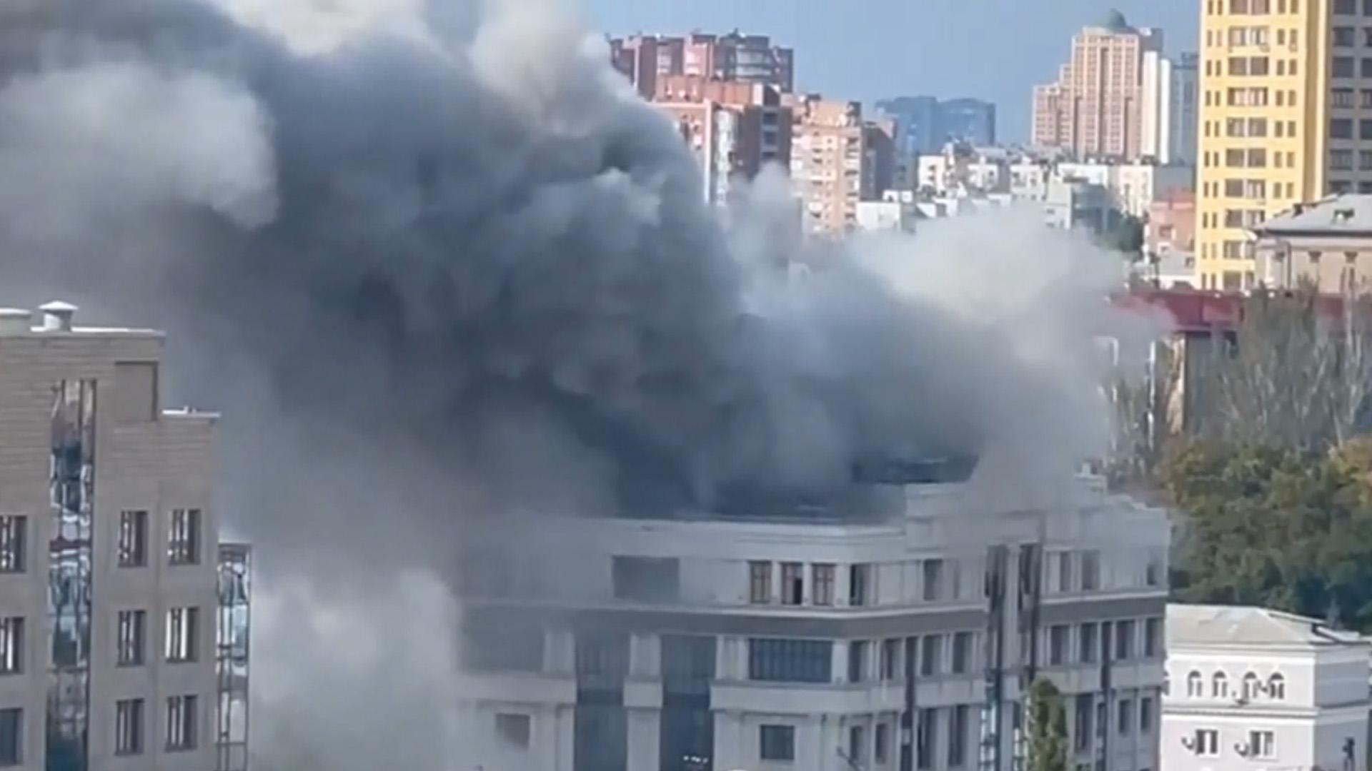 У здания администрации главы ДНР раздались взрывы