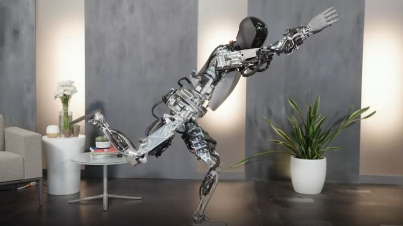 Tesla показала, как роботы Optimus сортируют предметы и выполняют упражнения йоги, стоя на одной ноге