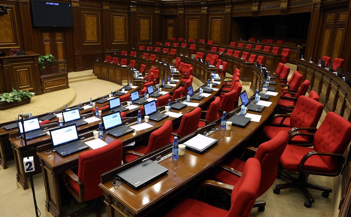 Парламент Армении ратифицировал статут МУС