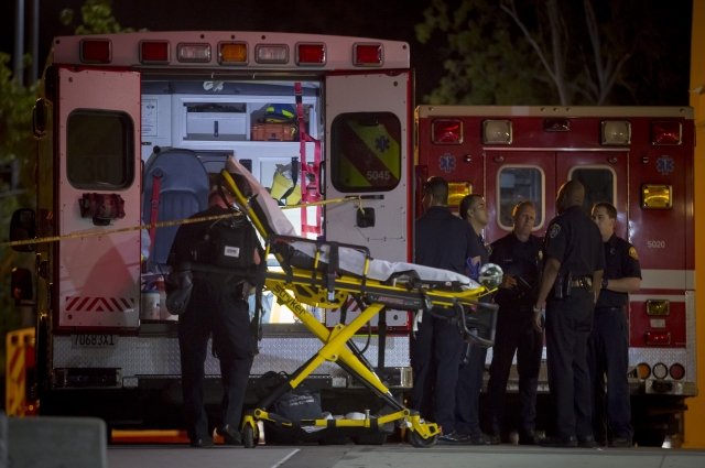Два человека погибли после столкновения самолета с жилым домом в США