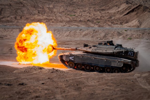 Израильский танк случайно выстрелил в приграничный египетский пост