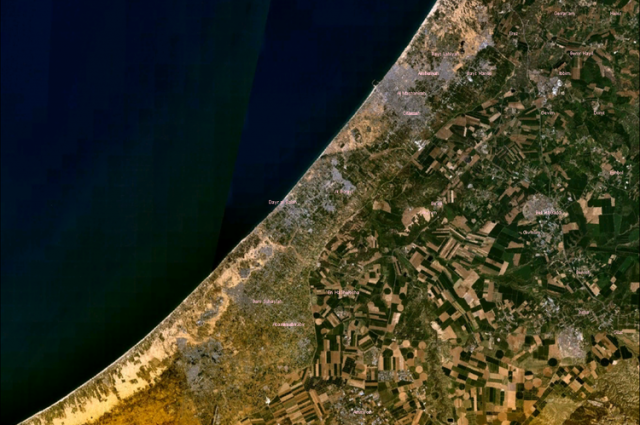 Al-Arabiya: в секторе Газа перестали работать связь и интернет