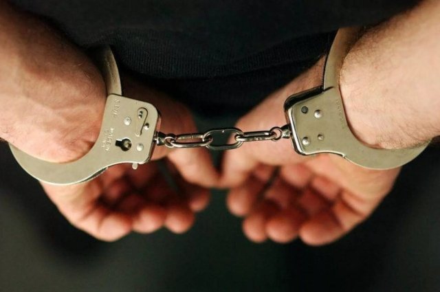 Суд арестовал подозреваемого в отравлении людей наркотиками в Астрахани
