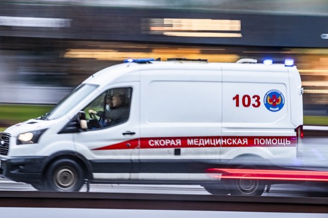В Москве подросток поранился канцелярским ножом в школе