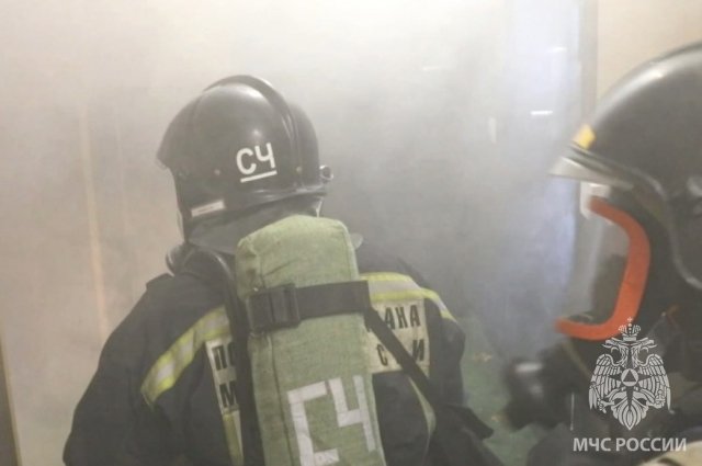 Сотрудники МЧС локализовали пожар в нижегородском кафе