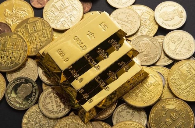 Baza: у жителя Амурской области нашли 10 золотых слитков на ₽24 млн