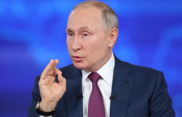 Путин подведет итоги года в ходе большой пресс-конференции, совмещенной с "Прямой линией"