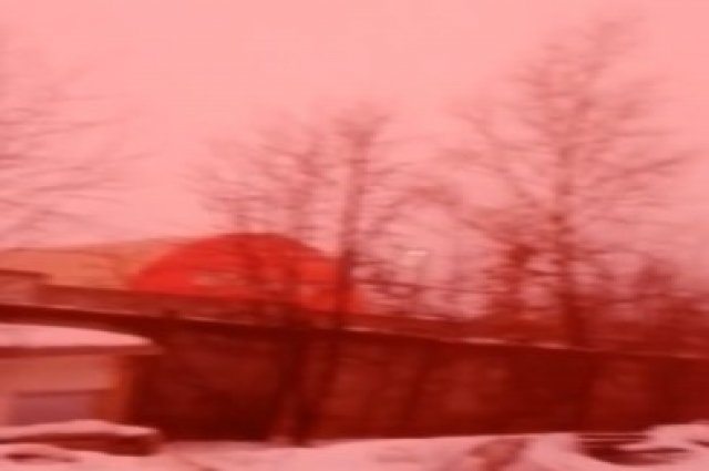 Жители Бугульмы увидели розовый туман