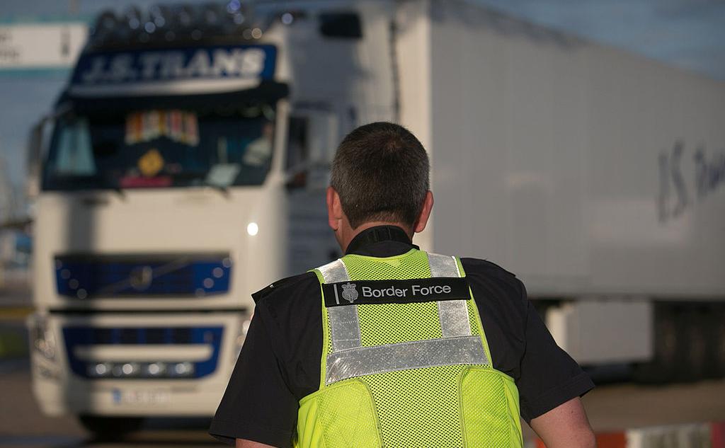 DM узнала о нелегальном пути посла Албании в Британию в кузове грузовика