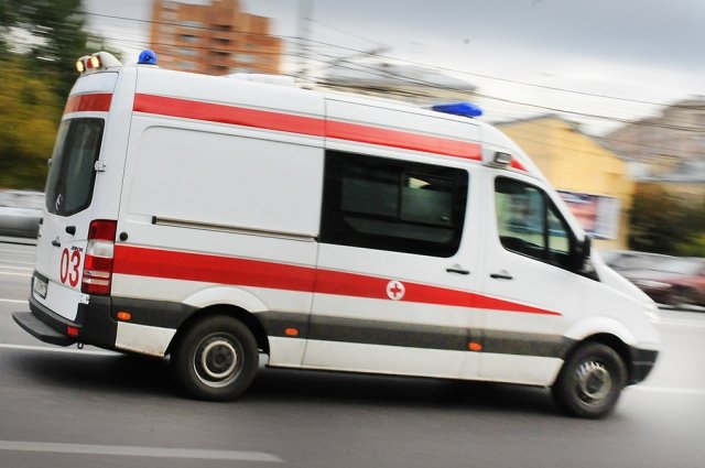 Легковой автомобиль протаранил автобус с пассажирами в Ярославской области