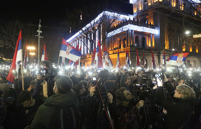Посол РФ в Сербии выразил уверенность в поддержке Западом протестов в Белграде