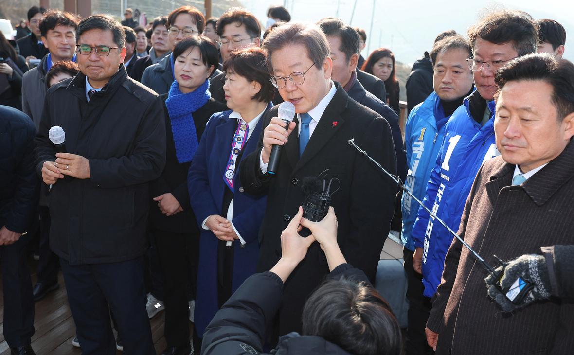 В Пусане напали на лидера оппозиции Южной Кореи