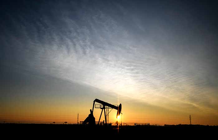 Нефть Brent подешевела до $75,84 за баррель