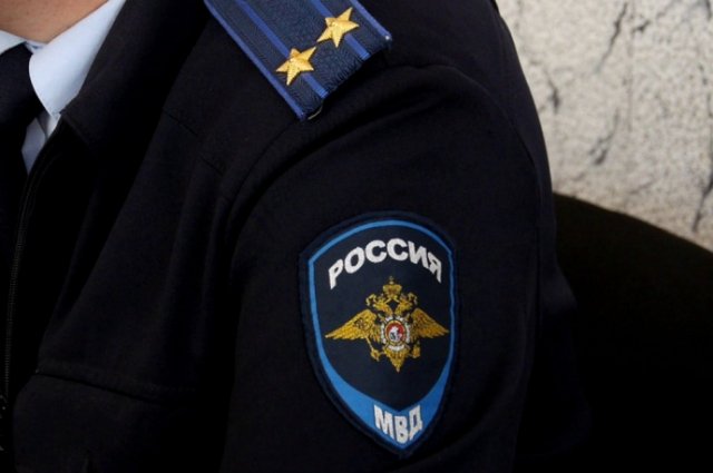 Полицейские задержали мужчину после драки с ножом в московском метро
