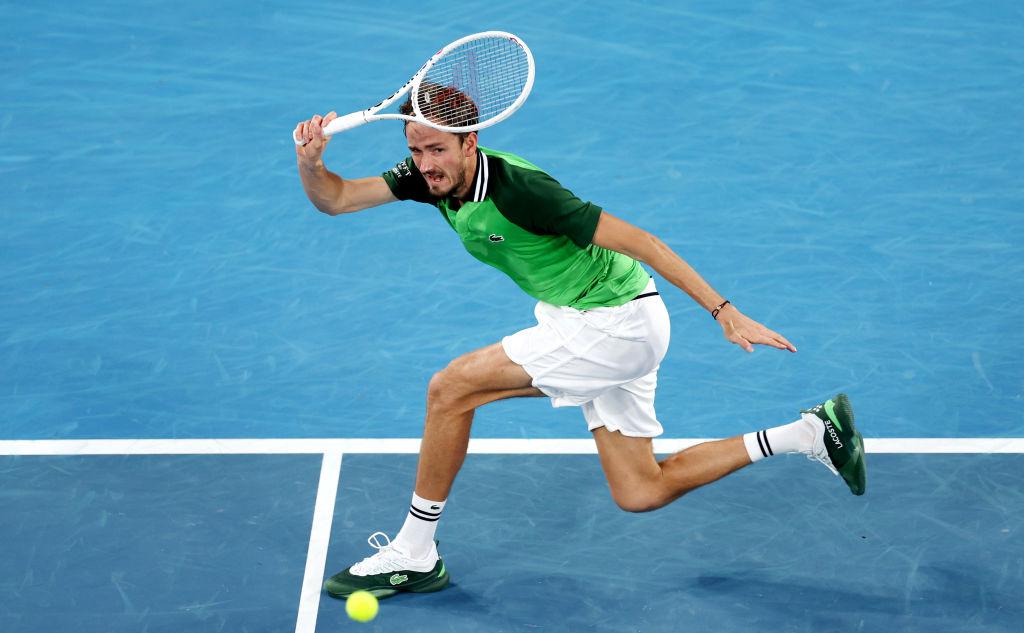 Даниил Медведев вышел в 1/8 финала Australian Open