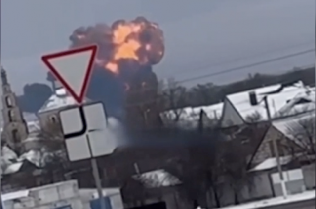 Появились кадры падения самолета Ил-76 под Белгородом