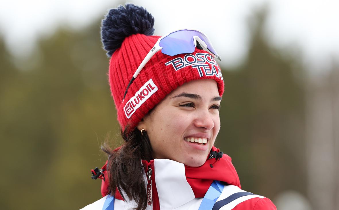 Олимпийская чемпионка Степанова завоевала золото Спартакиады в скиатлоне