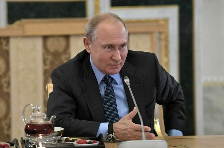 Путин назвал причиной снижения рождаемости рост благосостояния россиян