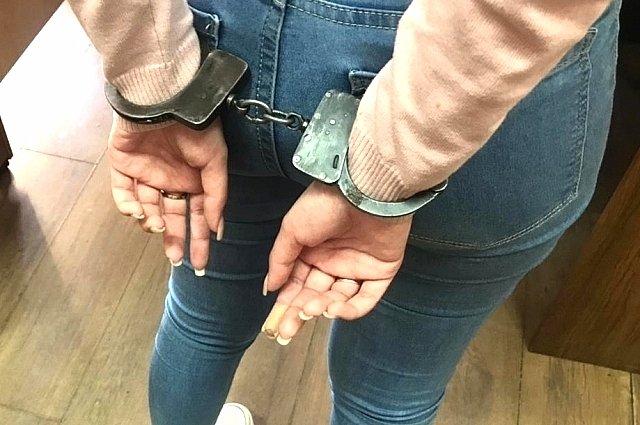 В Петербурге задержали женщину, продававшую наркотики через Ozon