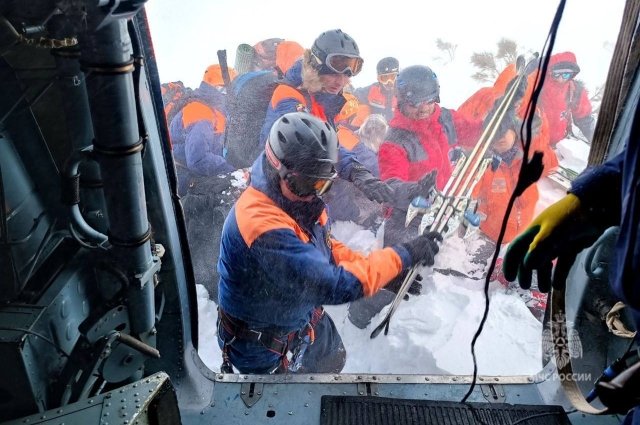 На Камчатке нашли тело одного из туристов, попавших под лавину