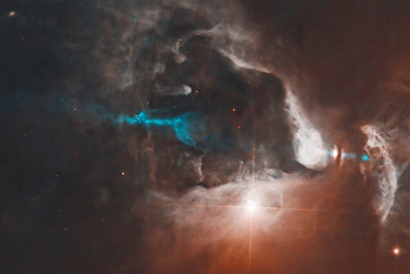 «Хаббл» сфотографировал FS Tau — звёздную систему с потрясающим протопланетным диском