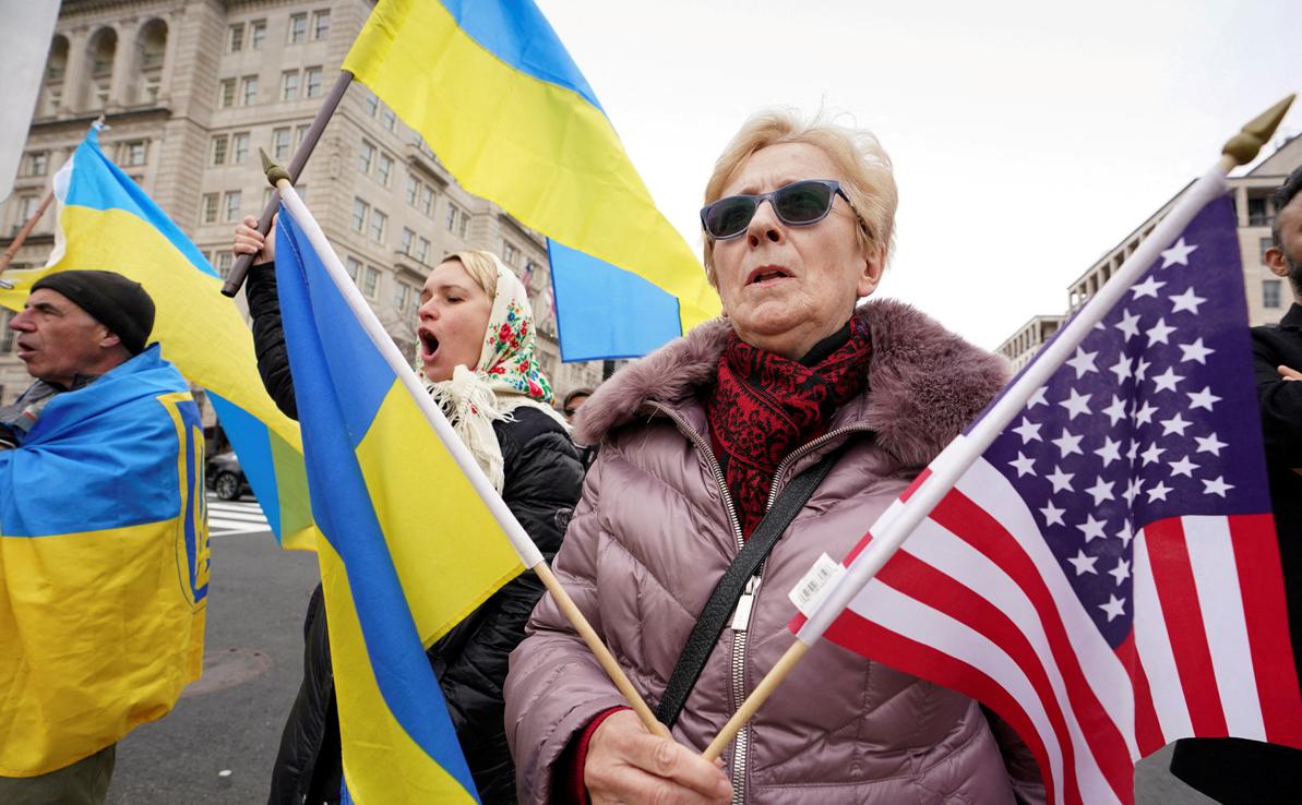 Reuters узнал об идее Белого дома по СПГ для одобрения помощи Киеву