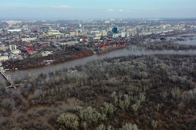 Уровень воды в реке Урал у Оренбурга превысил опасную отметку на сантиметр