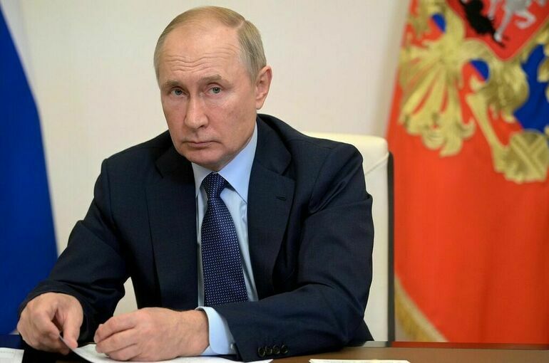 Путин пожелал мусульманам России здоровья и успехов