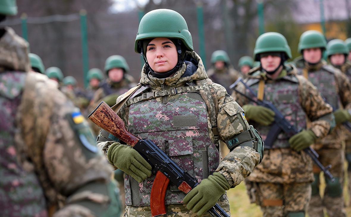 В сухопутных войсках Украины призвали готовиться к мобилизации женщин