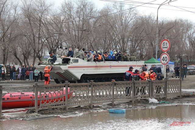 В Оренбуржье из-за паводка эвакуировали более 13 тысяч человек