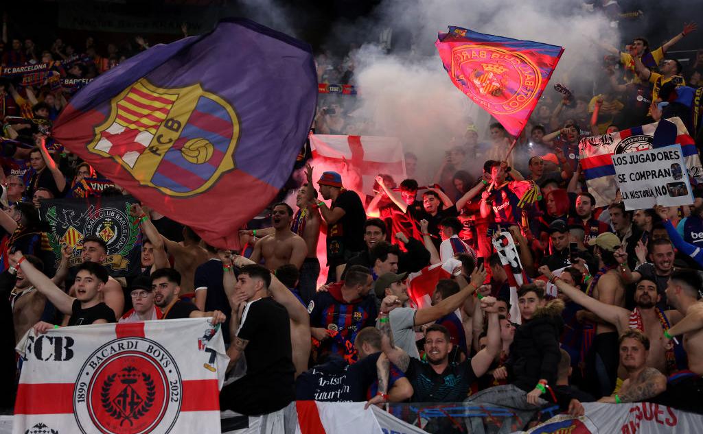 УЕФА оштрафовал «Барселону» за расистское поведение фанатов в матче с ПСЖ