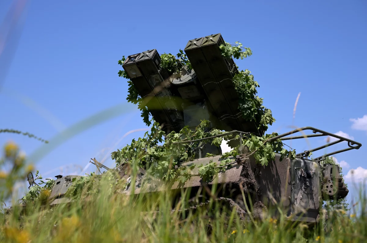 Средства ПВО сбили над Белгородской областью две ракеты и две авиабомбы