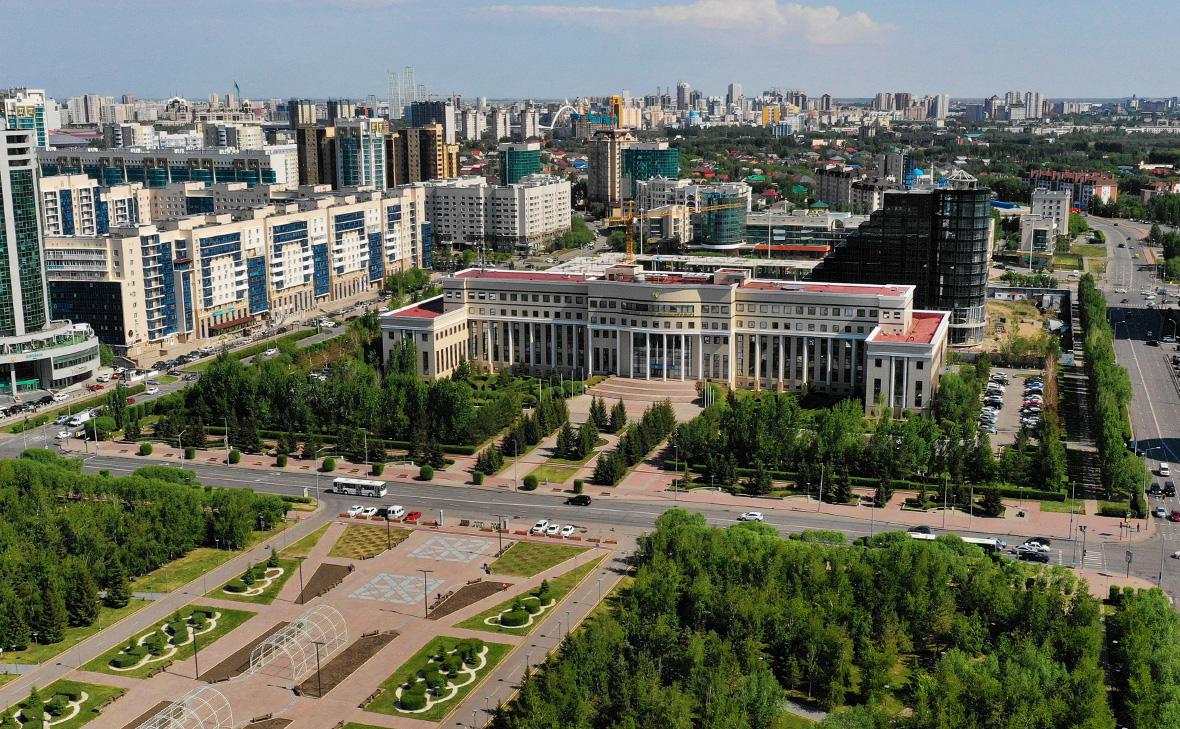 Власти Казахстана рассмотрят петицию о запрете ЛГБТ-пропаганды