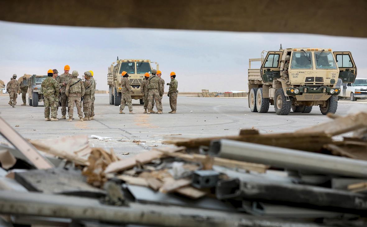 Американские военные пострадали при обстреле авиабазы в Ираке