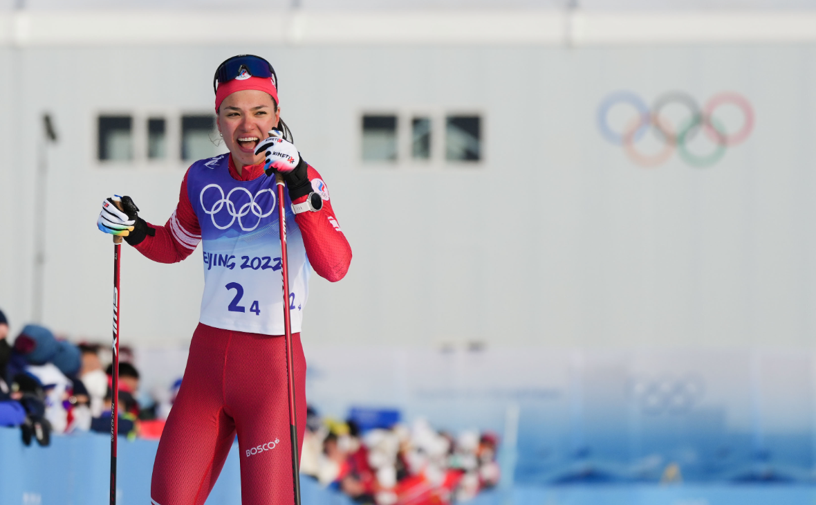 Олимпийская чемпионка по лыжным гонкам Степанова сообщила о беременности