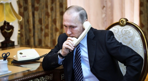 Песков подтвердил телефонные контакты Путина и Порошенко