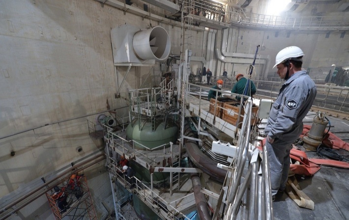 На четвертом энергоблоке Ростовской АЭС начата перегрузка имитаторов тепловыделяющих сборок
