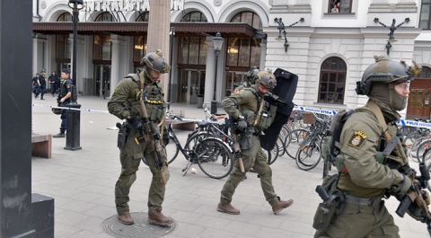 Шведская полиция опровергла слова премьера об аресте подозреваемого в теракте