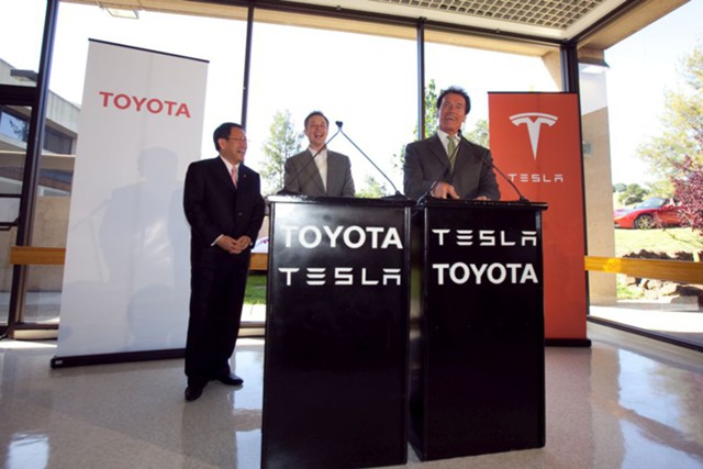 Toyota прекратила партнерство с Tesla
