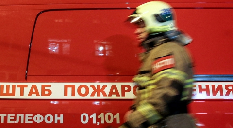 Пожарные локализовали возгорание в подвале воинской части на юго-западе Москвы 