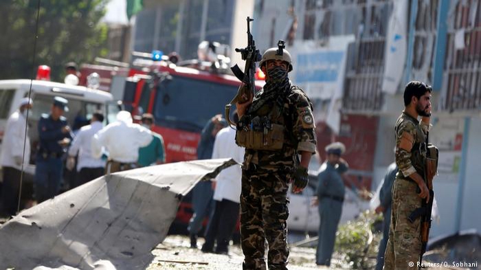 В результате взрыва автомобиля в Кабуле погибли не менее 24 человек