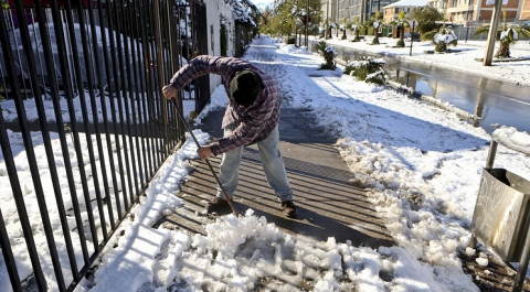 В Чили из-за снегопада без света остались более 200 тыс. потребителей