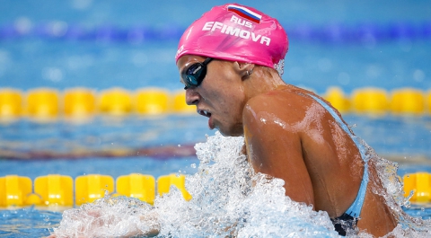 Россиянка Ефимова вышла в полуфинал ЧМ в плавании на 200 м комплексом